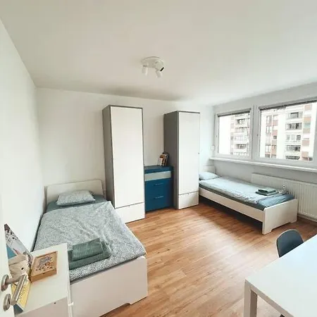 Apartamento Chic Trnovo Hideaway For 5, Family Friendly