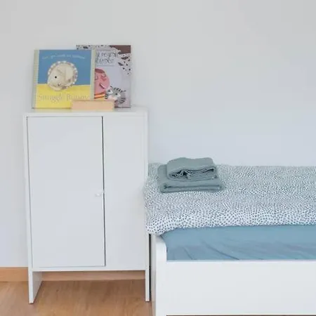 Apartamento Chic Trnovo Hideaway For 5, Family Friendly