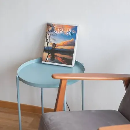 Chic Trnovo Hideaway For 5, Family Friendly Apartment *