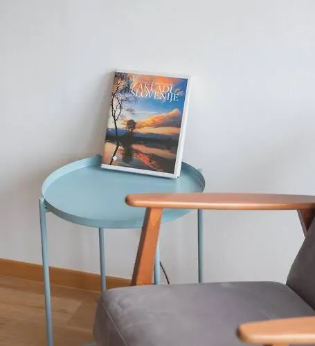 Chic Trnovo Hideaway For 5, Family Friendly Apartma *