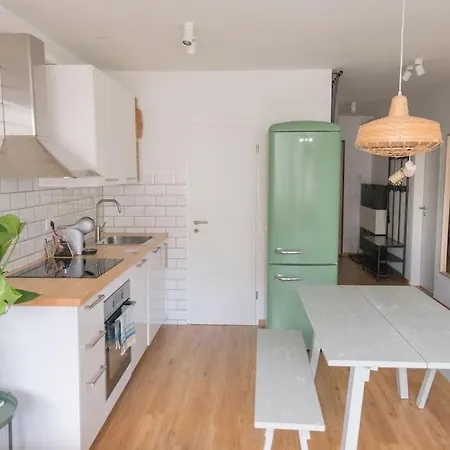 Chic Trnovo Hideaway For 5, Family Friendly Appartement *